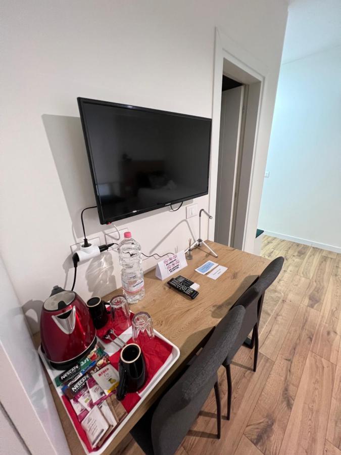 تيرانا Grand Park & Bllok Area Rooms المظهر الخارجي الصورة