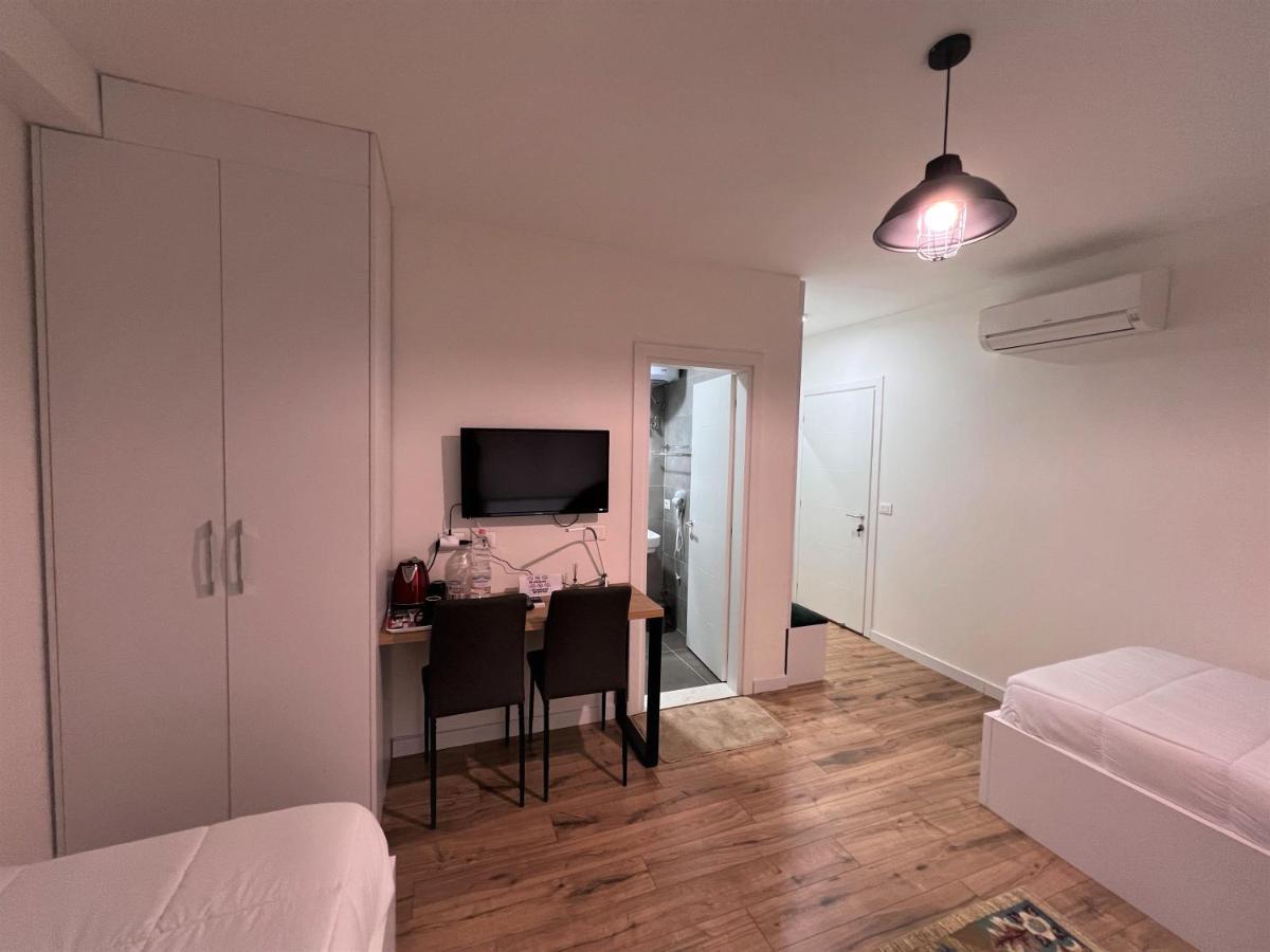 تيرانا Grand Park & Bllok Area Rooms المظهر الخارجي الصورة