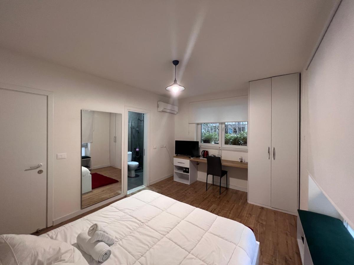تيرانا Grand Park & Bllok Area Rooms المظهر الخارجي الصورة