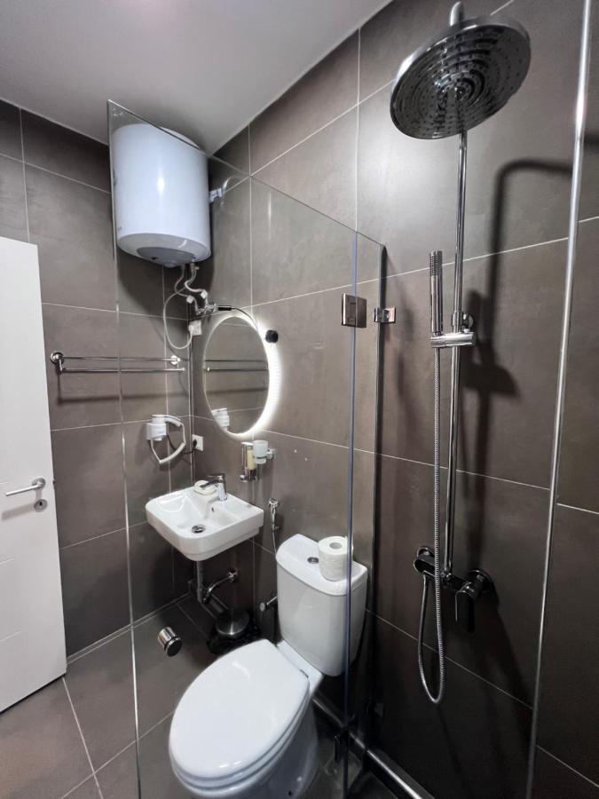 تيرانا Grand Park & Bllok Area Rooms المظهر الخارجي الصورة