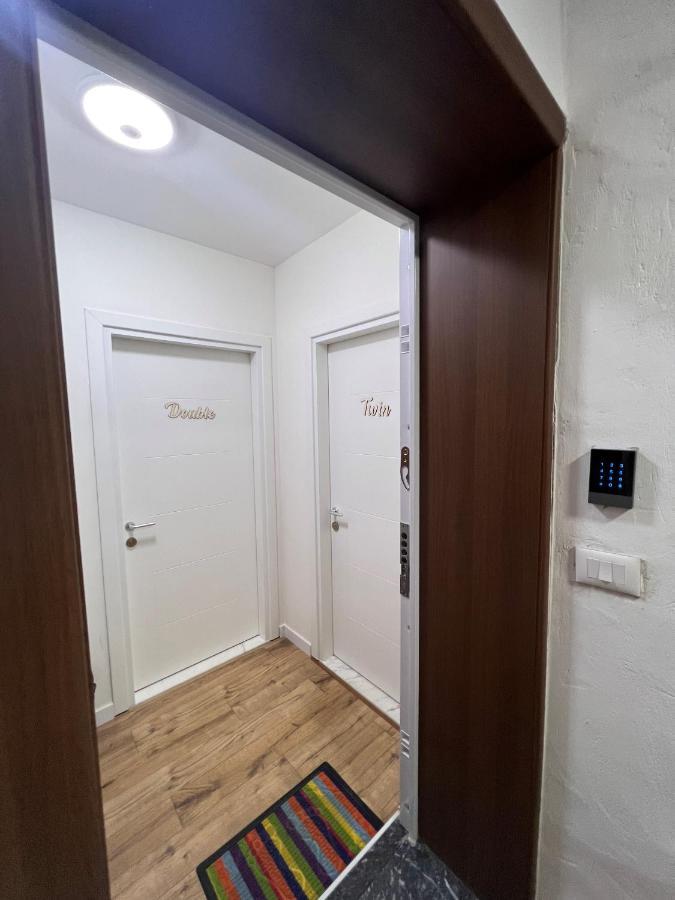 تيرانا Grand Park & Bllok Area Rooms المظهر الخارجي الصورة